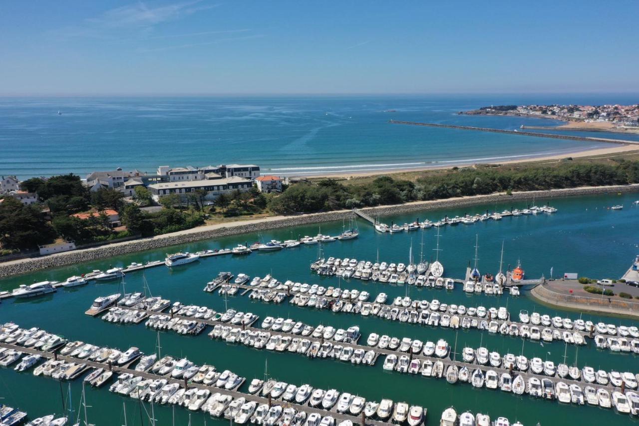 Apartment Un Sur La Marina De St-gilles
