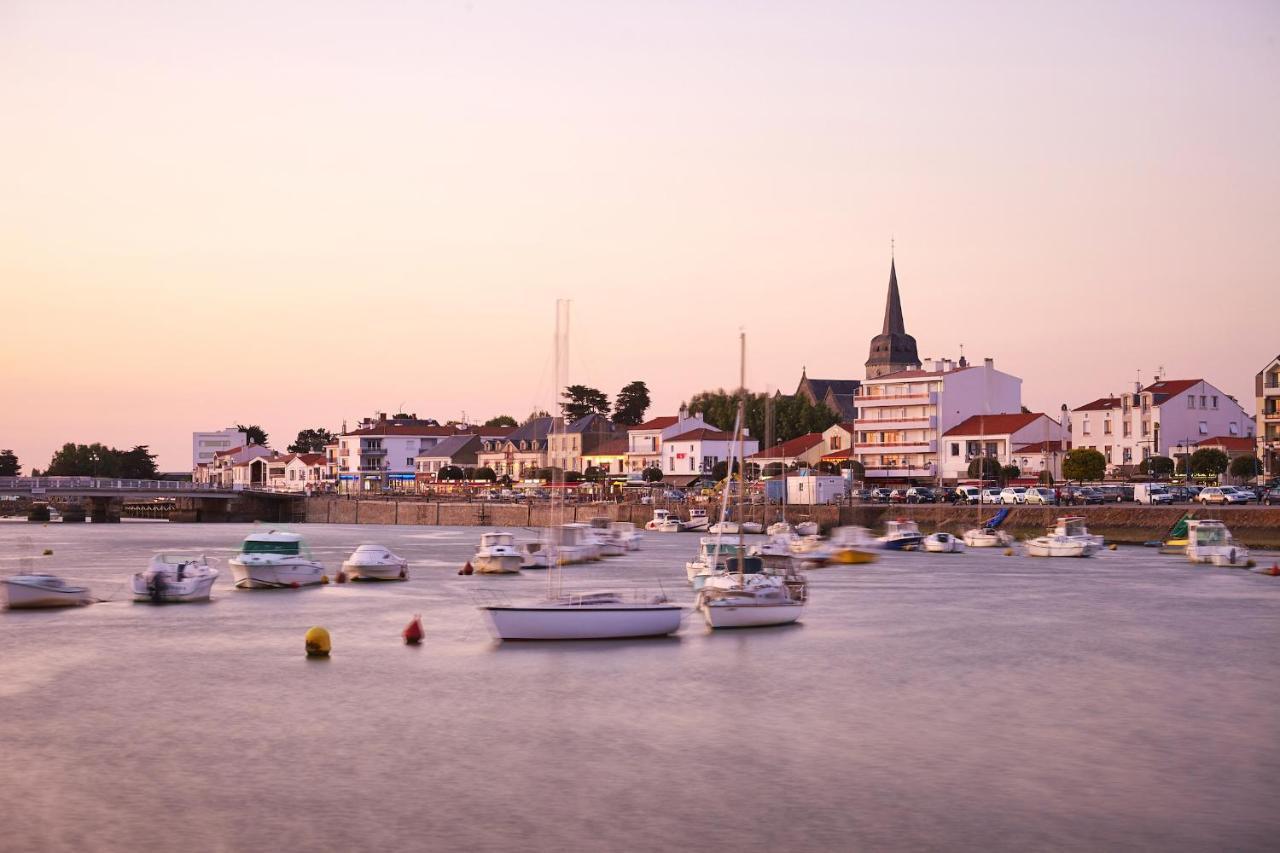 Un Sur La Marina De St-gilles * Saint-Gilles-Croix-de-Vie